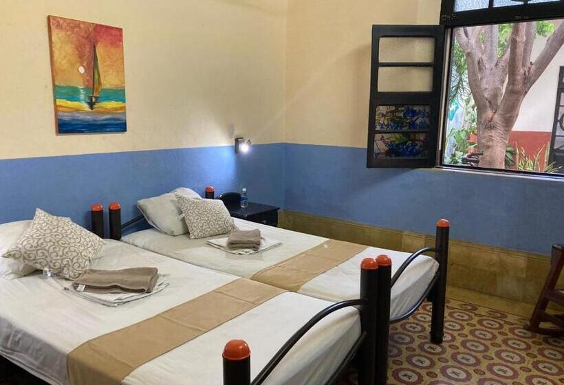 فندق صغير Hostal La Ermita