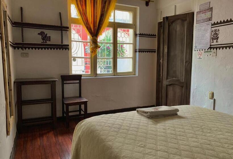 فندق صغير Hostal Yakumama