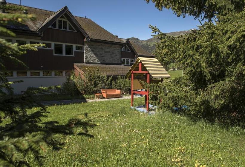 הוסטל Juhui Lenzerheide