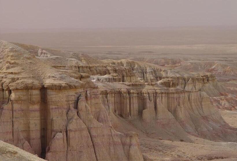 هاستل Ub Guesthouse & Tours