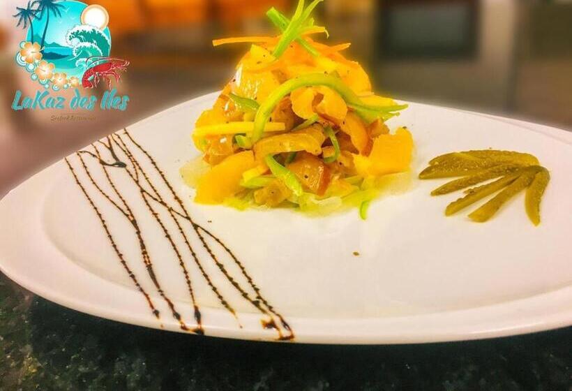 تختخواب و صبحانه Azure Beach Boutique