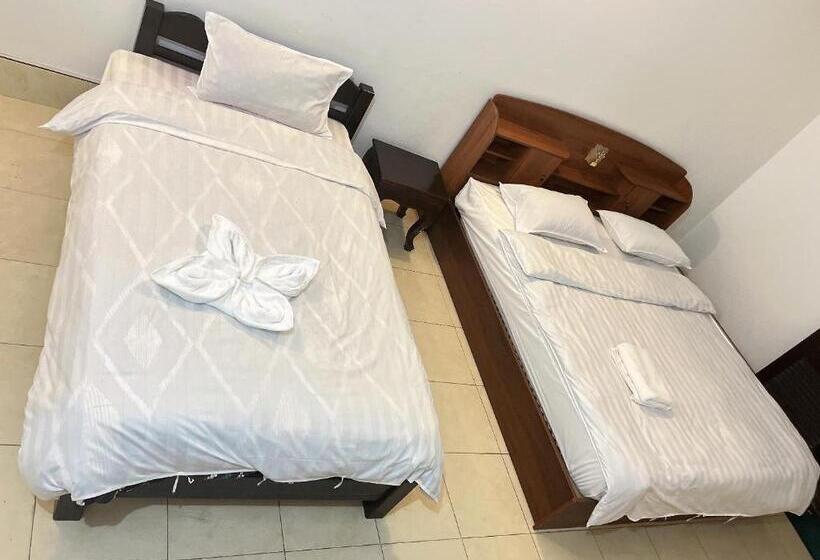 تختخواب و صبحانه Sabaidee Hotel Vang Vieng