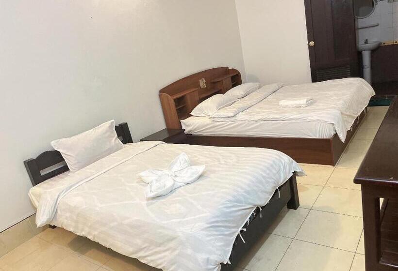 تختخواب و صبحانه Sabaidee Hotel Vang Vieng