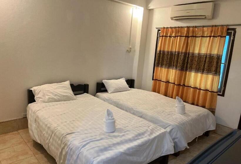 تختخواب و صبحانه Sabaidee Hotel Vang Vieng
