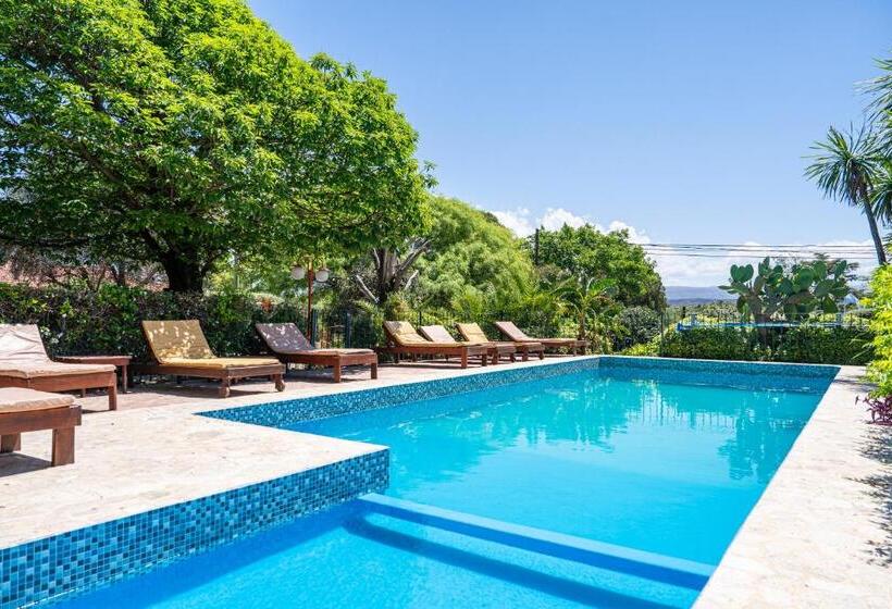 هتل Descanso Las Tres Marias Apart