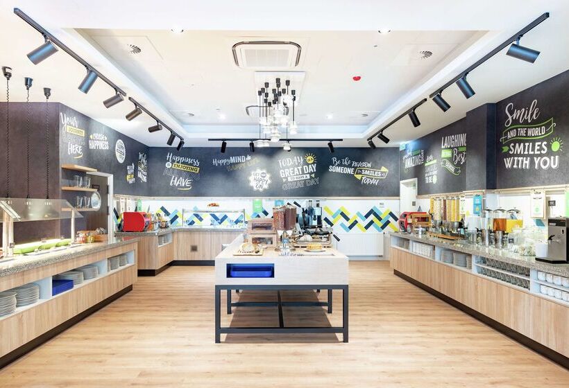 ホテル Hampton By Hilton Oswiecim