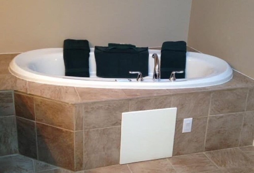 호텔 Misty Mountain Inn & Suites