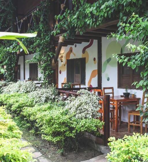 هاستل Primaluna Palomino