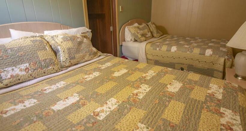 منتجع Ridges Inn & Suites