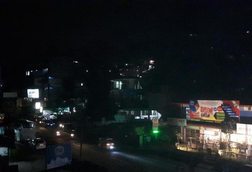 Aamiaismajoitus (B&B) Gamage Friendly Home