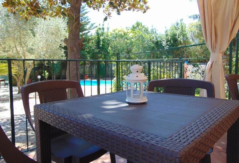 تختخواب و صبحانه Relais La Villa