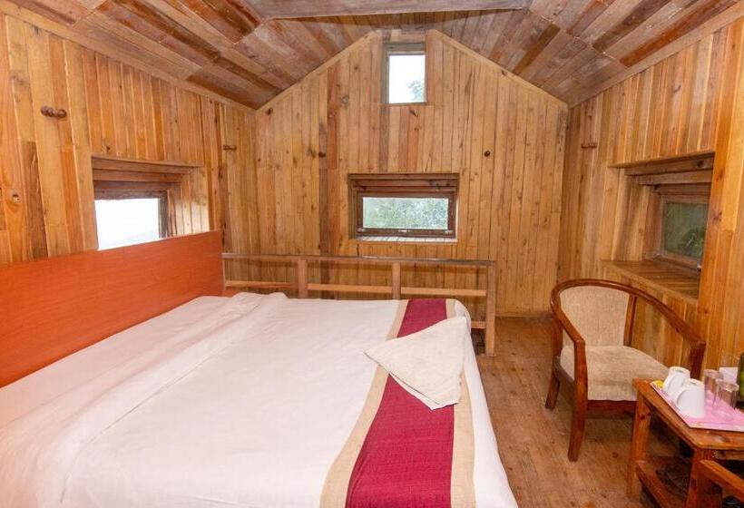 Everest Manla Resort