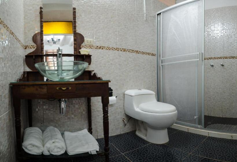 هتل Florencio Casa Hacienda