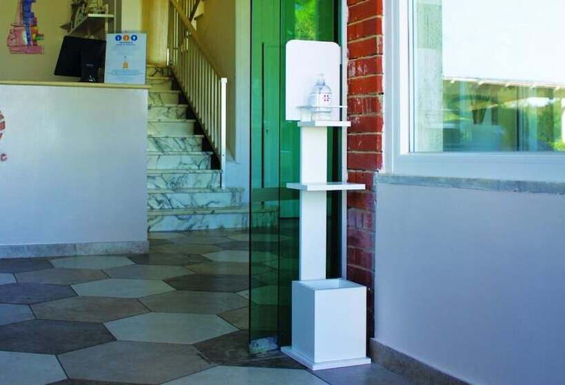 هتل Sunrise Accessible Resort