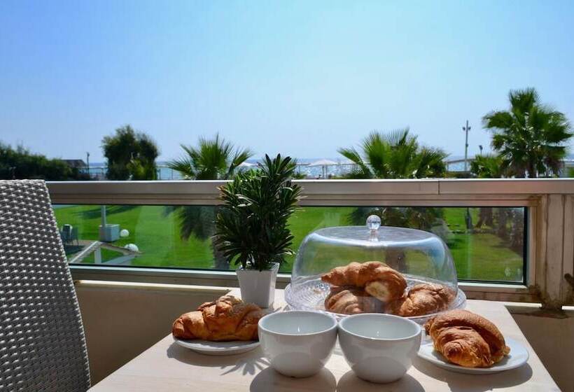 هتل Sunrise Accessible Resort