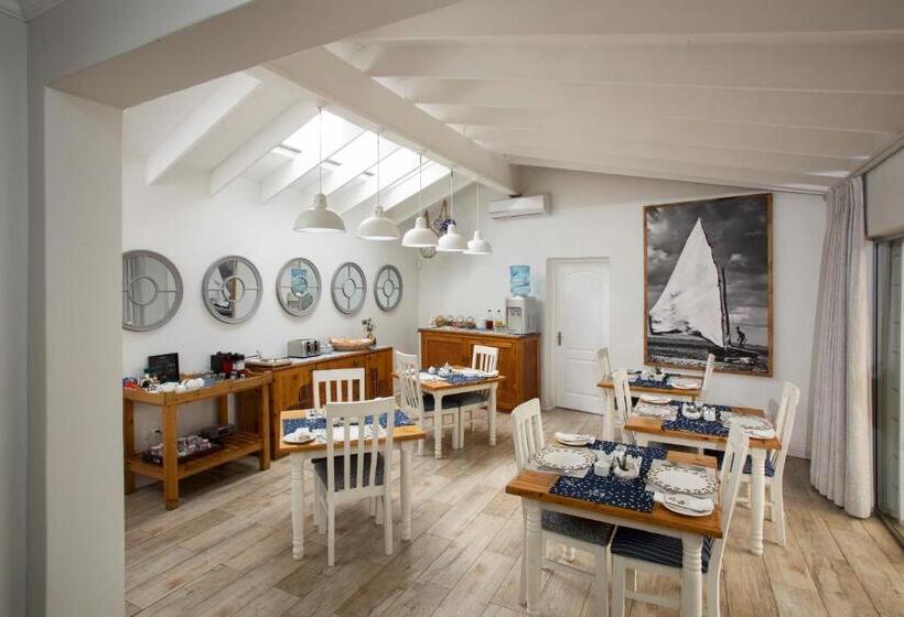 Ocean Hideaway Bed And Breakfast