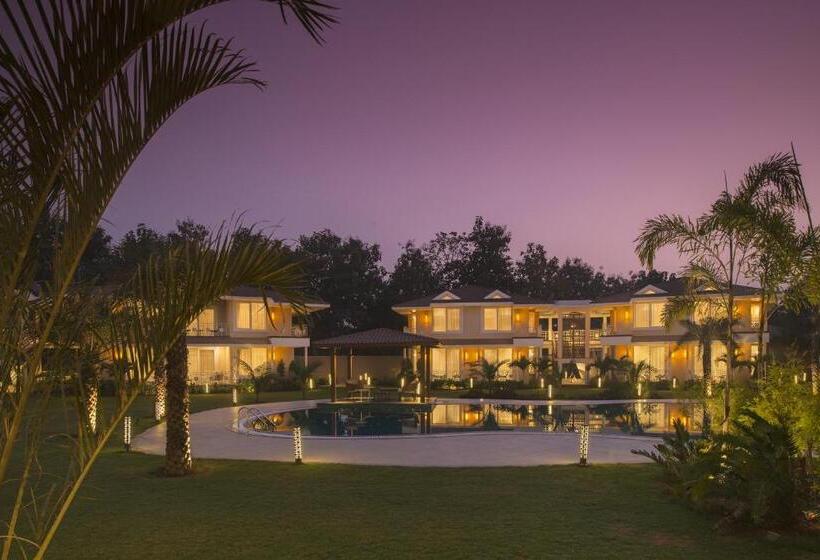 استراحتگاه Kabir Hotel & Spa