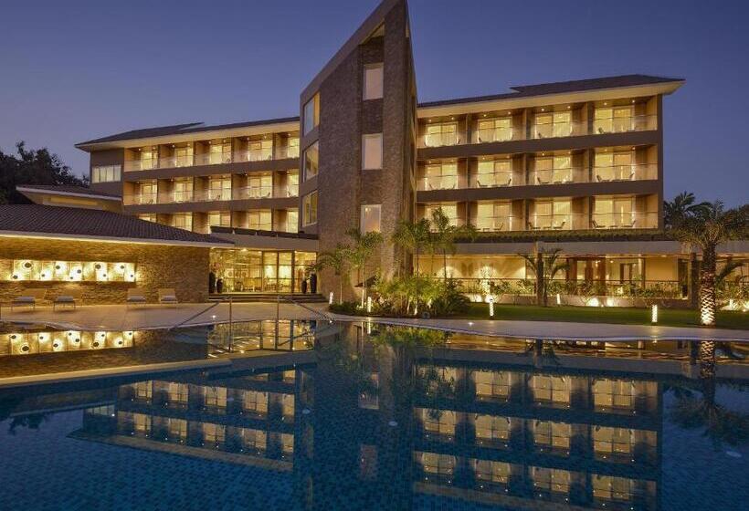 استراحتگاه Kabir Hotel & Spa