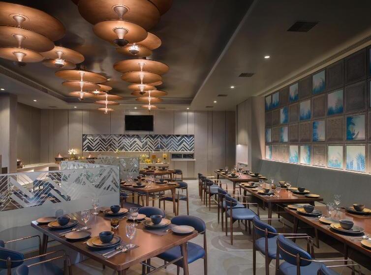 استراحتگاه Kabir Hotel & Spa