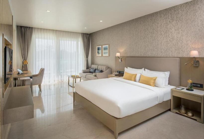استراحتگاه Kabir Hotel & Spa