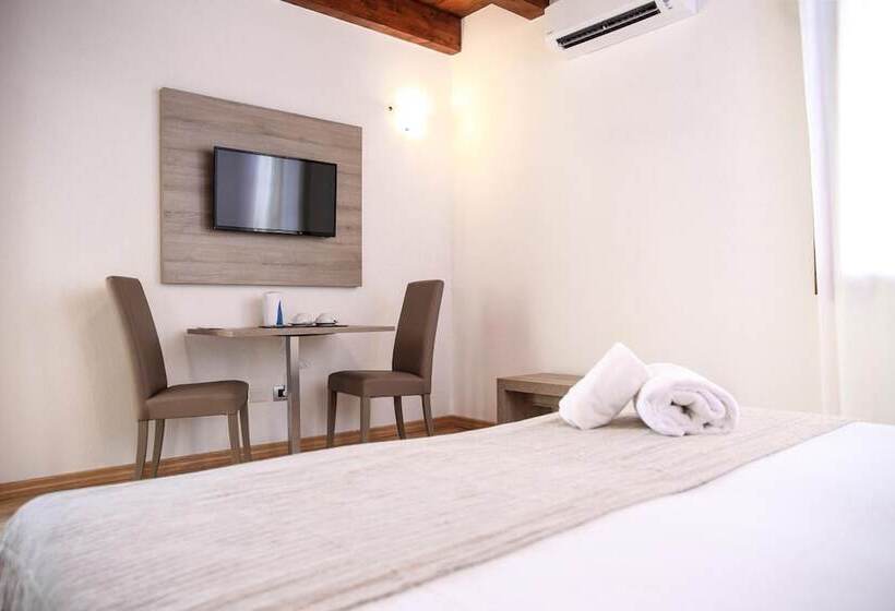تختخواب و صبحانه Double B Maison de Charme