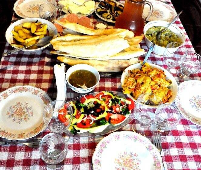 פנסיון La Deka Guesthouse