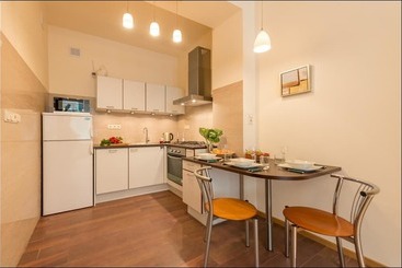 P&o Apartments Center