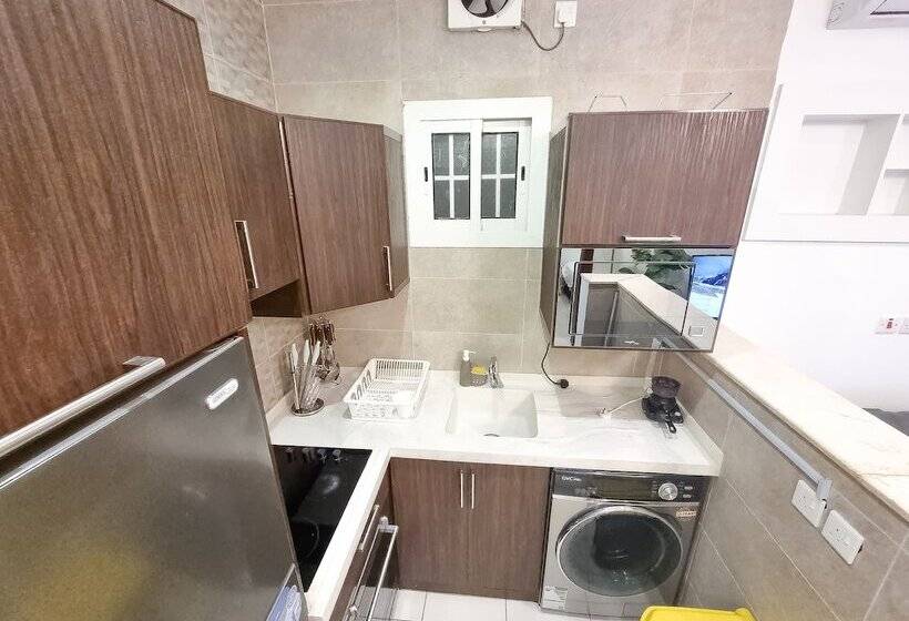 اقامتگاه Hometel Al Ghamdi