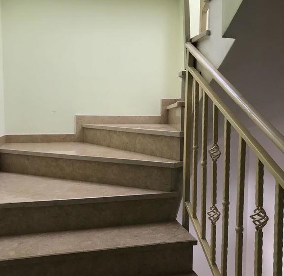 تختخواب و صبحانه Nina Guest House