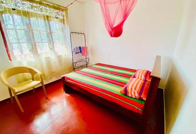Hamba Hostel For Safari
