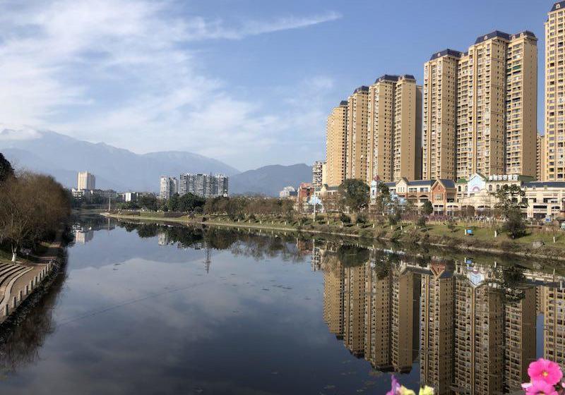 فندق Emei Mountain Xileer