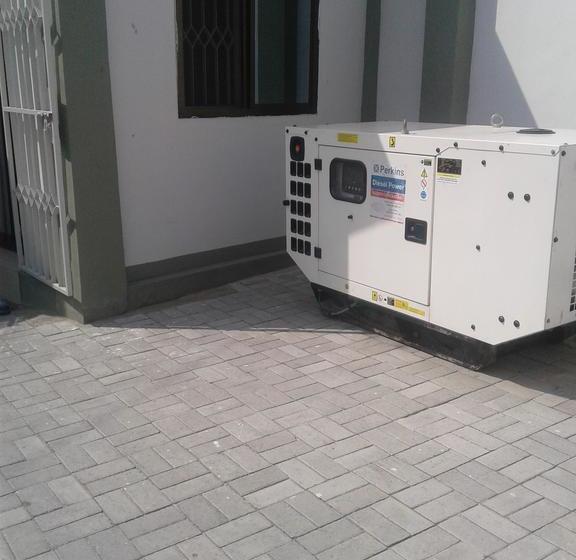 בית מלון כפרי B10 Airport Lodge