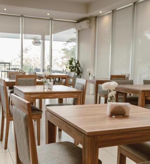 هتل Posta Natural