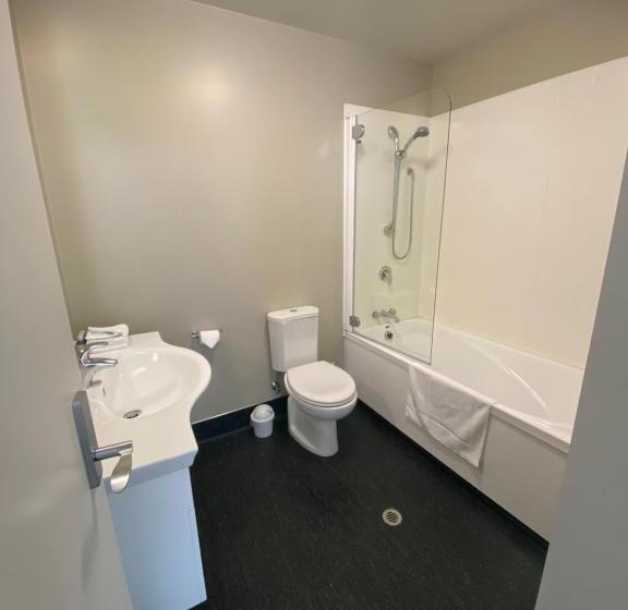 בית מלון כפרי Teschemakers Resort