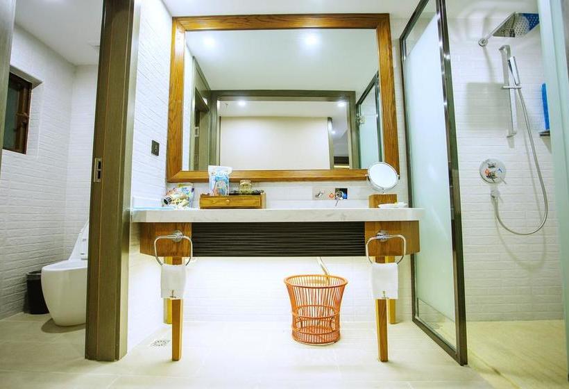 هتل Xishuangbanna Yajule City Golf