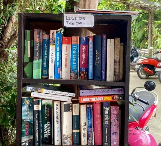 Sunrise Riverside Pool Hostel