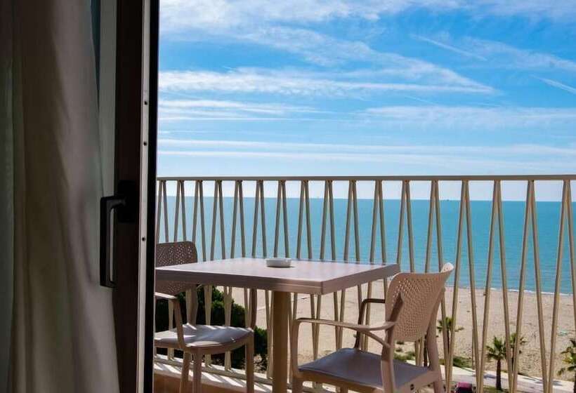 هتل Fllad Resort & Spa