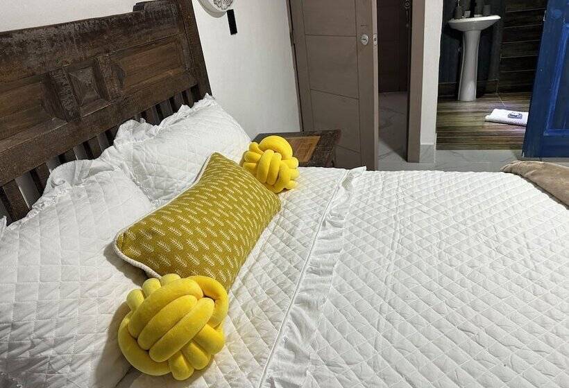 هتل Onyx Luxury