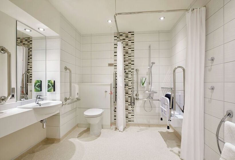 فندق Premier Inn Guernsey St Peter Port (admiral Park)