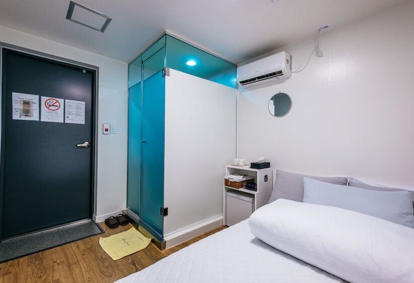 Locanda K Stay Guesthouse Myeongdong First
