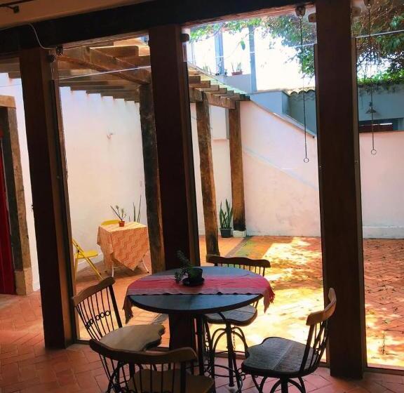 Del Mundo Hostel