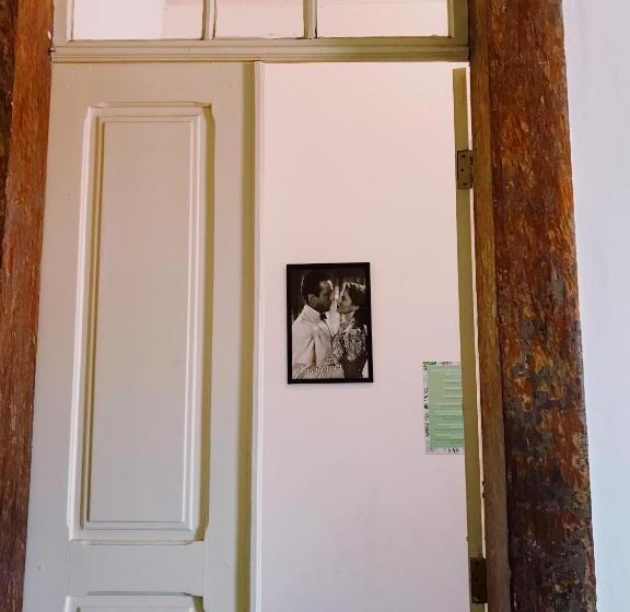 Del Mundo Hostel