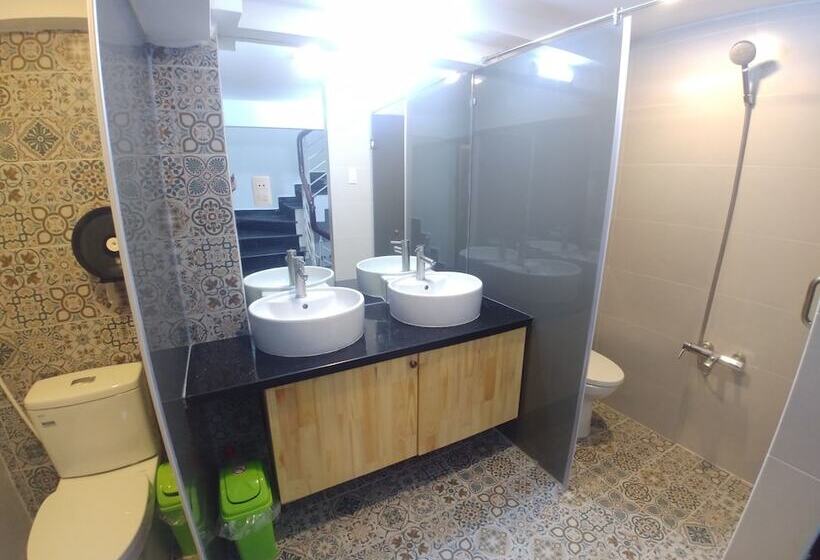 Four Of A Kind Hostel
