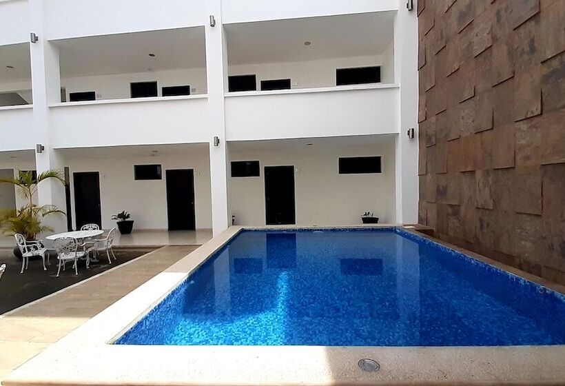 هتل Habitat Inn