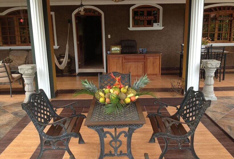 فندق Posada Real