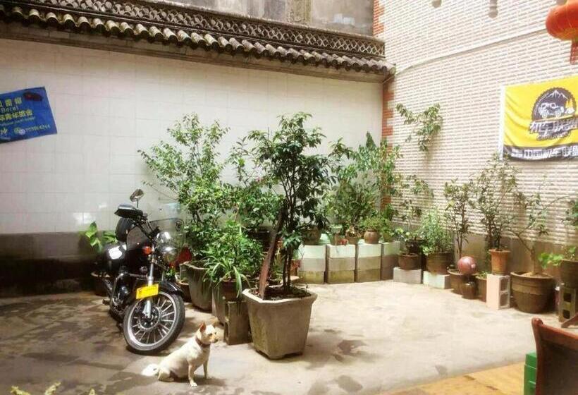 هاستل Beret B & B