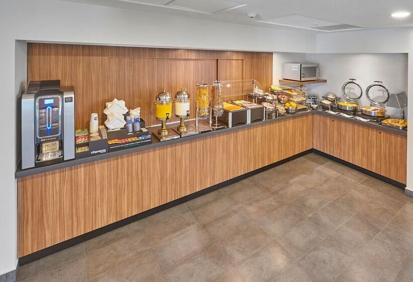 هتل City Express By Marriott Comitán