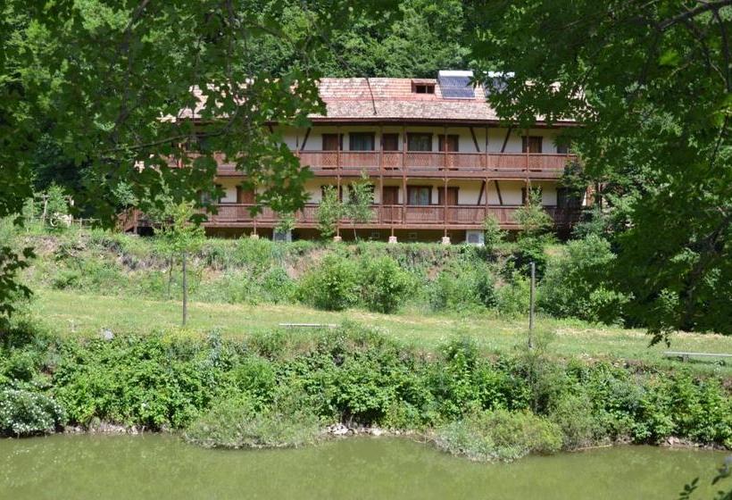 هتل Ecokayan Dilijan Resort