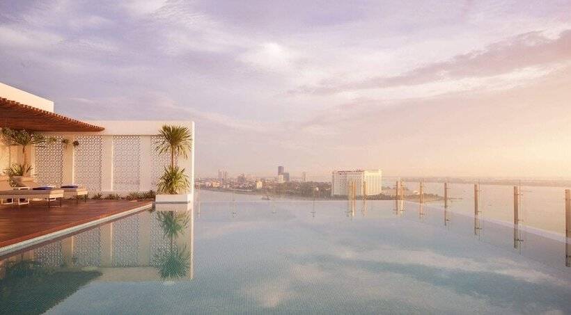 Отель Emion Phnom Penh