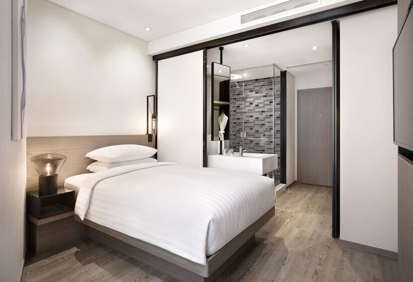 هتل Fairfield by Marriott Seoul